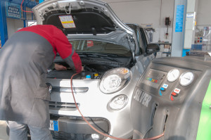 Ricarica climatizzatore auto Ferrara
